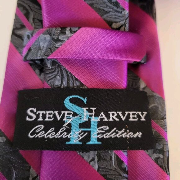 STEVE HARVEY Striped Fushia Gray MEN'S Necktie W:3 3/4" BY L:60" - Picture 4 of 4